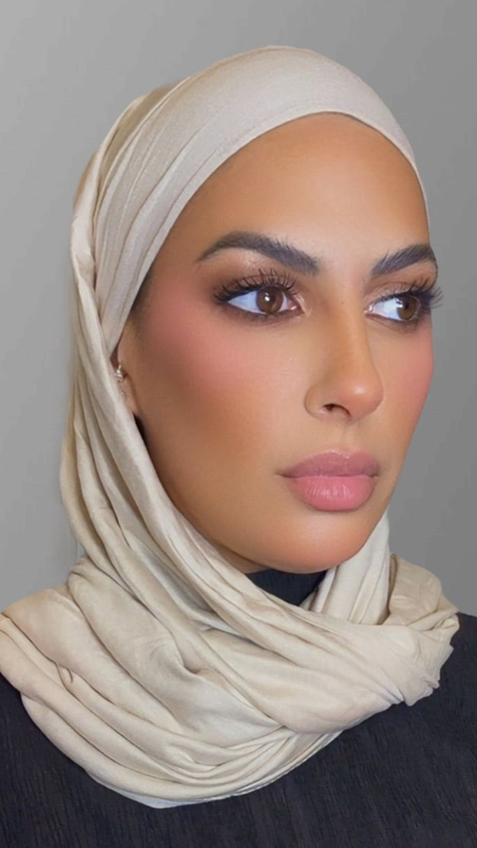 Hijab bonnet intégré beige