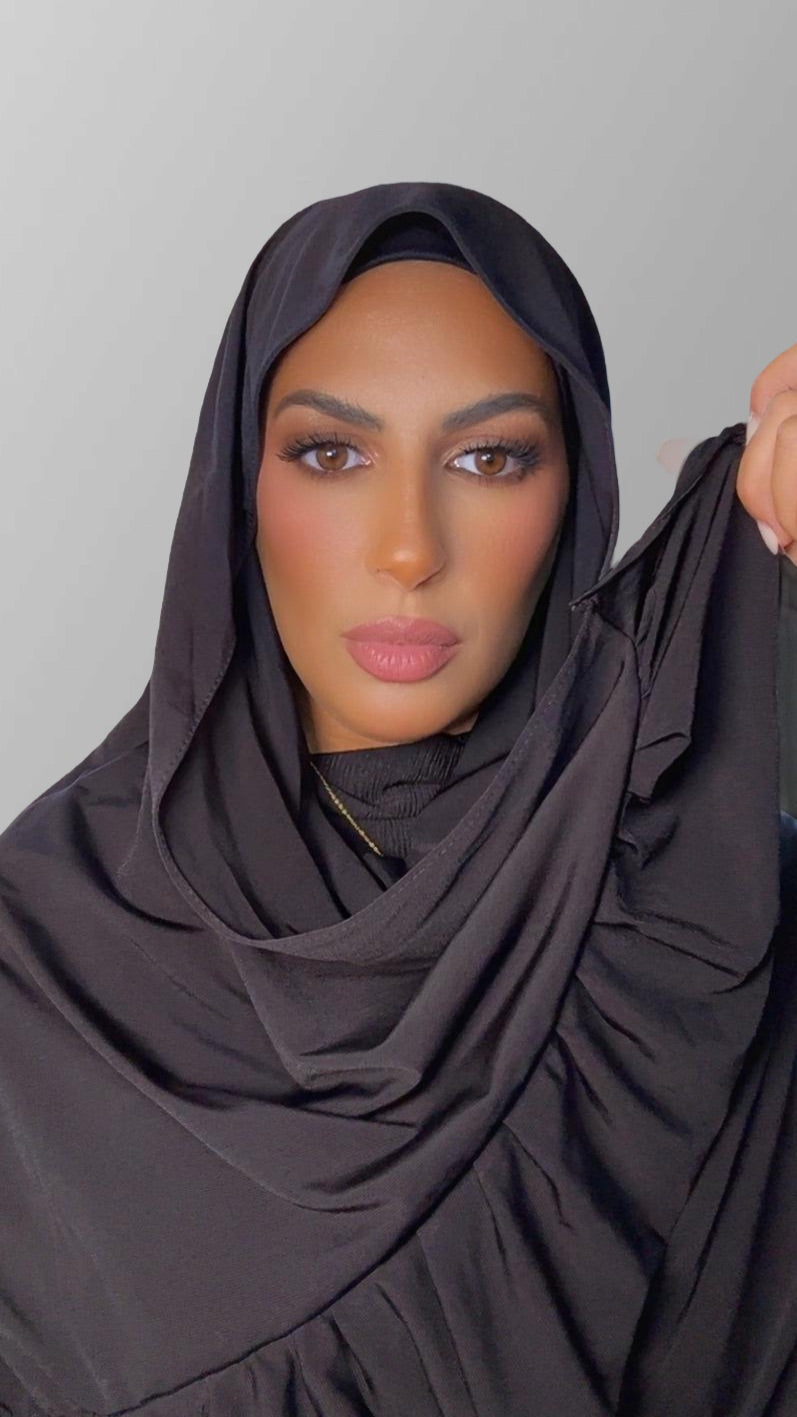 Hijab a volant noir