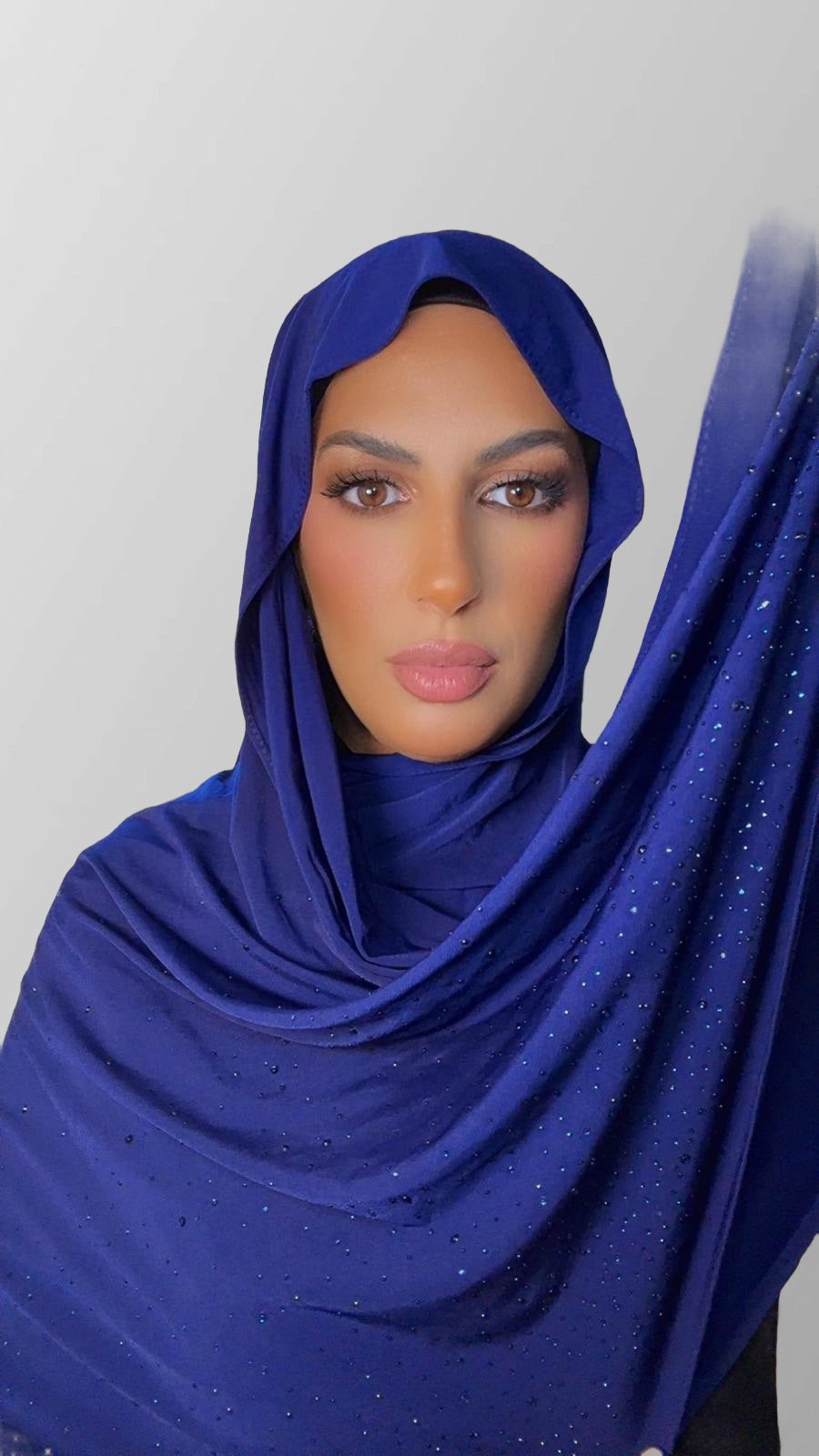 Hijab premium strass bleu foncé